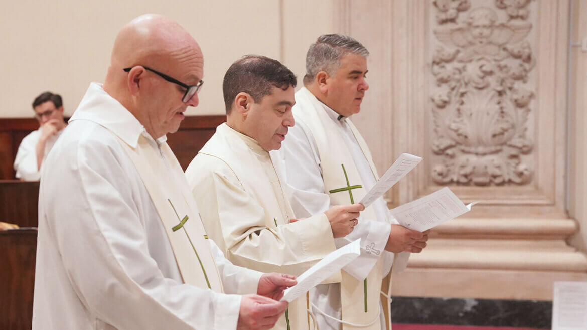 Three Priests Begin Foundation of Priestly Fraternity in Argentina