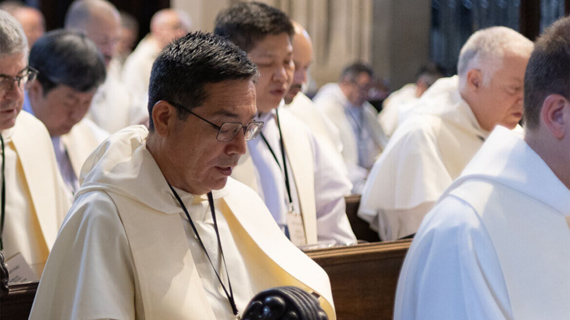 Buscadores de Dios con la lámpara encendida